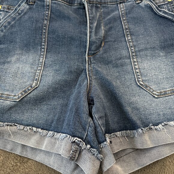 Wit and Wisdom High Rise Cuffed Stretch Shorts Women's size 6 - Picture 2 of 7